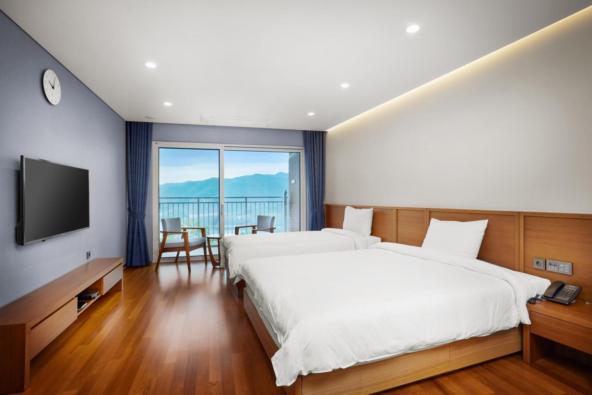 Belle Fore Resort Jeungpyeong Bagian luar foto